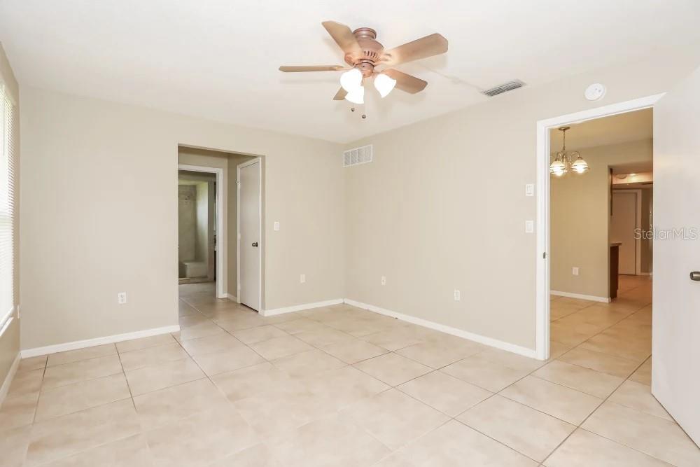 Listing photo id 5 for 26055 Ocelot Lane