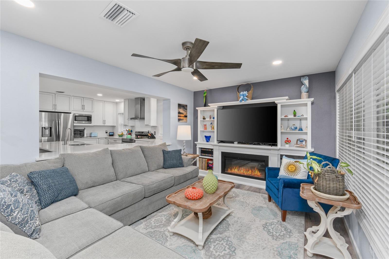 Listing photo id 22 for 297 Lakeview Drive