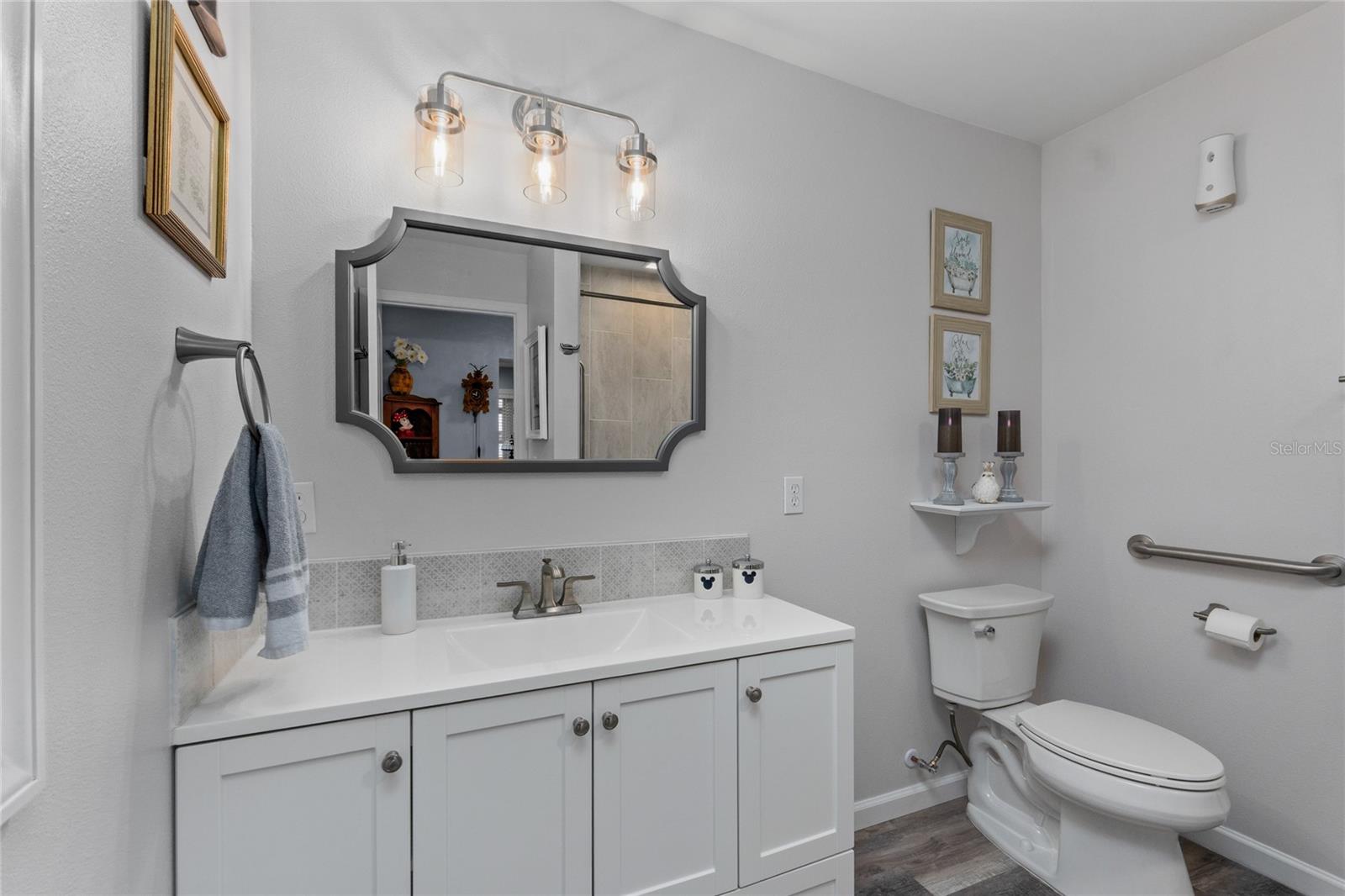 Listing photo id 34 for 297 Lakeview Drive