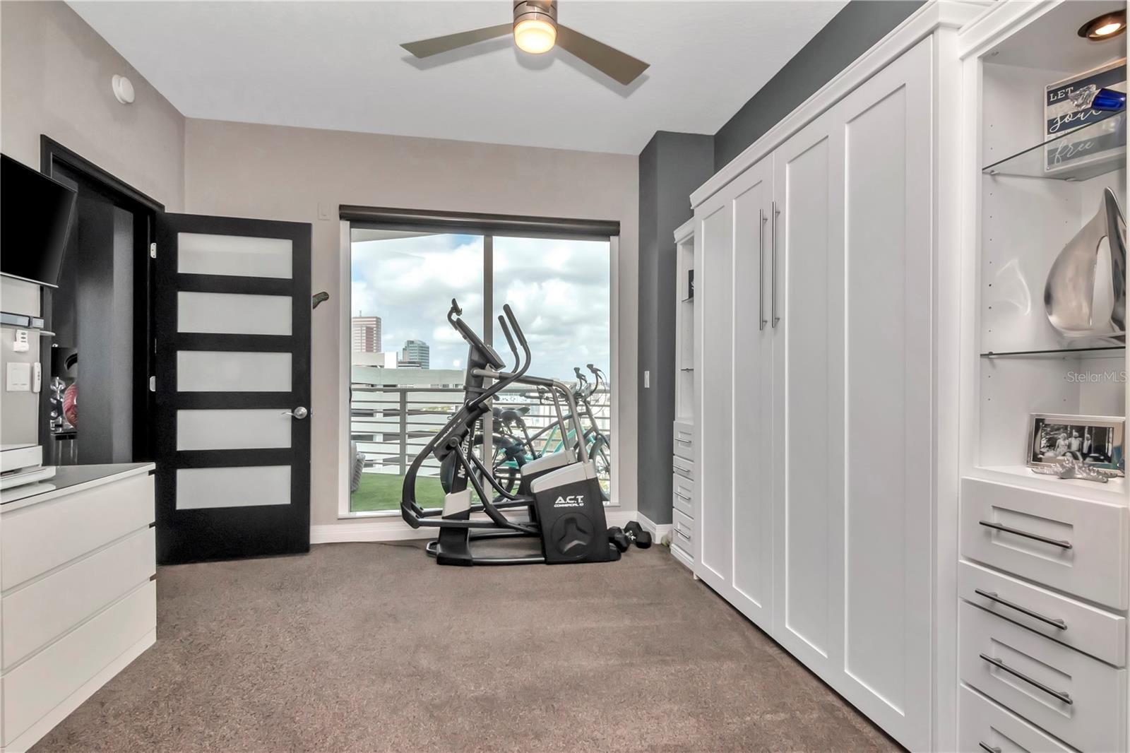 Image 16 of 38 For 449 12th Street 1006