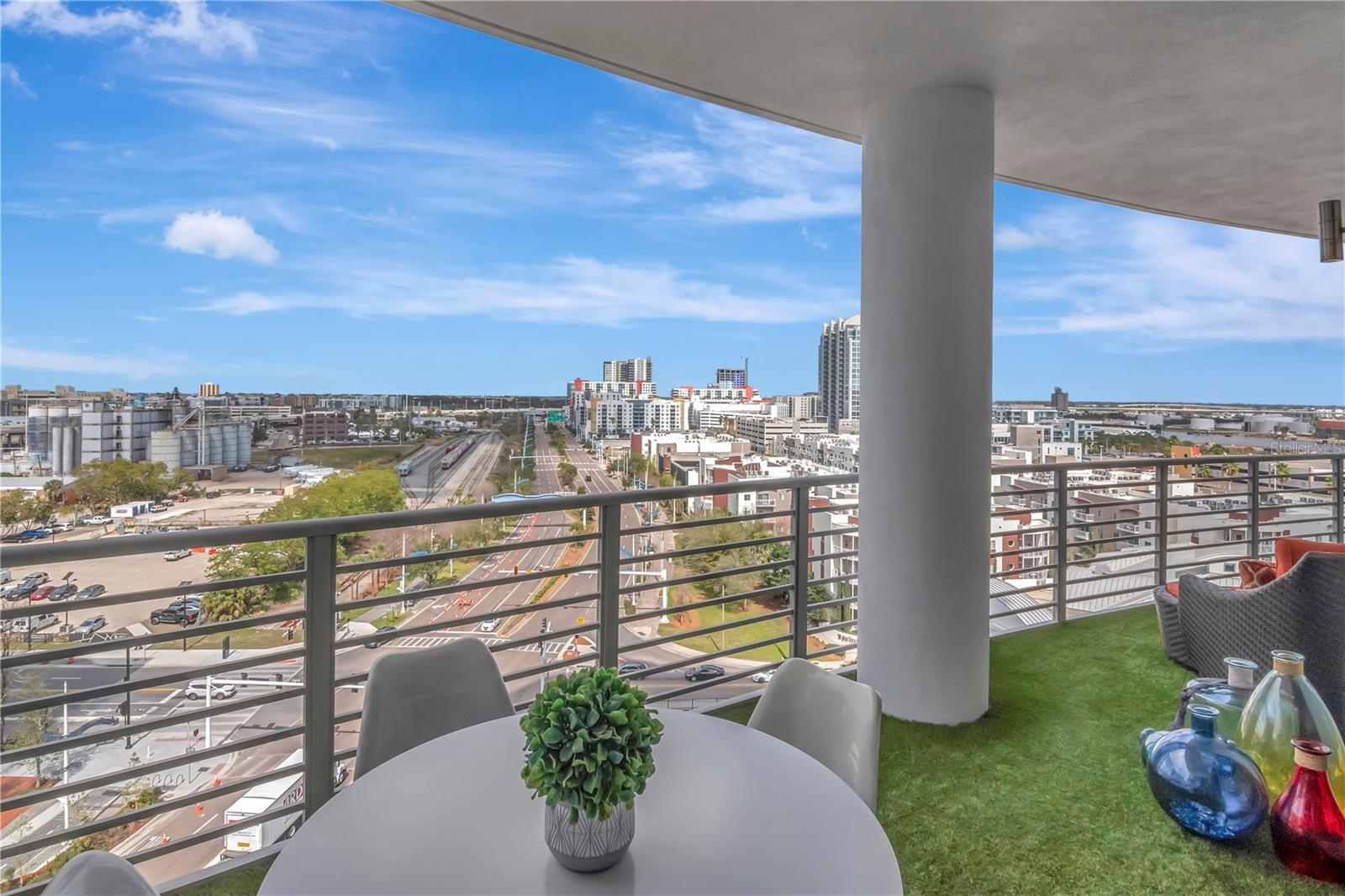 Image 28 of 38 For 449 12th Street 1006