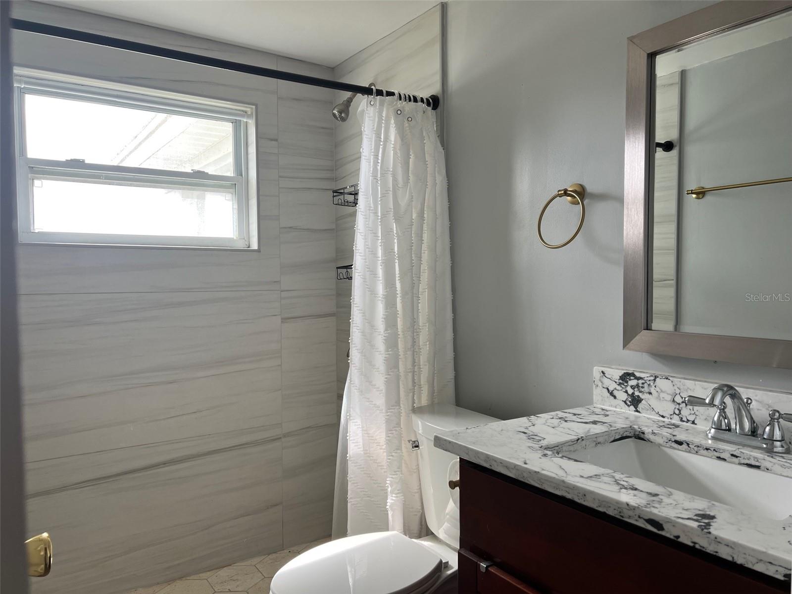 Image 10 of 24 For 5046 Victoria Lane