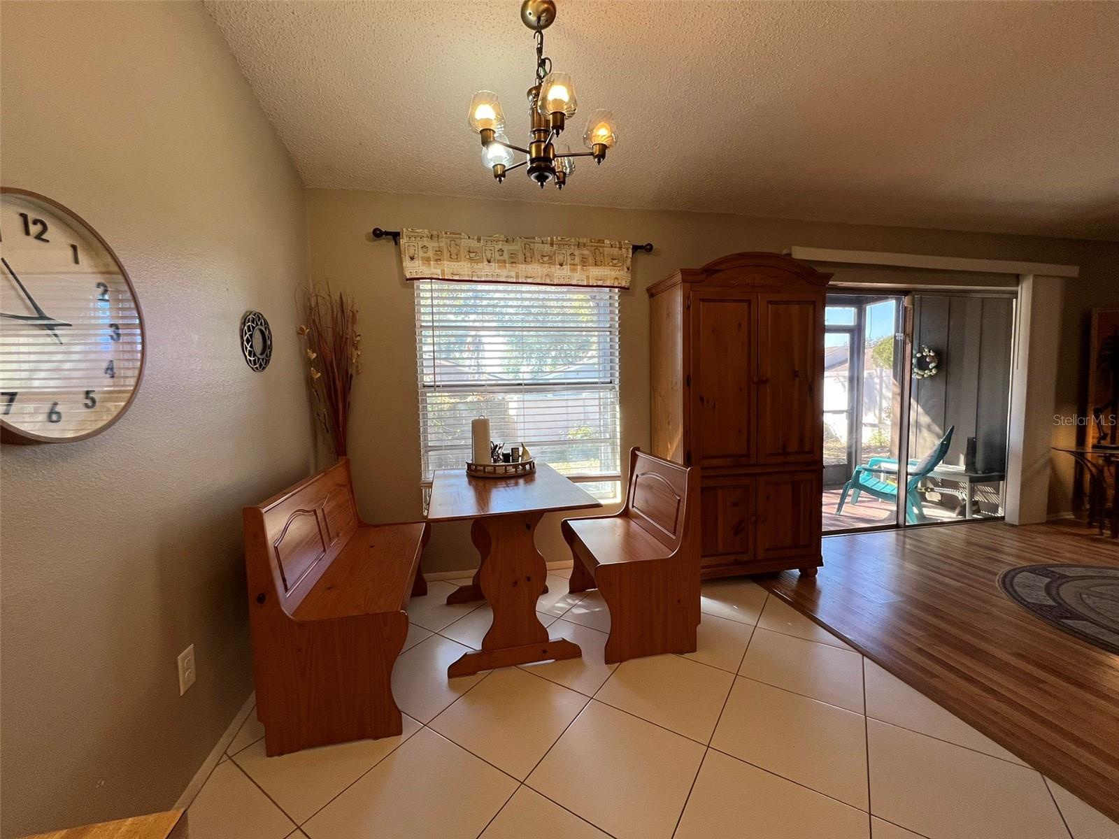 Image 12 of 46 For 7715 Willow Park Drive