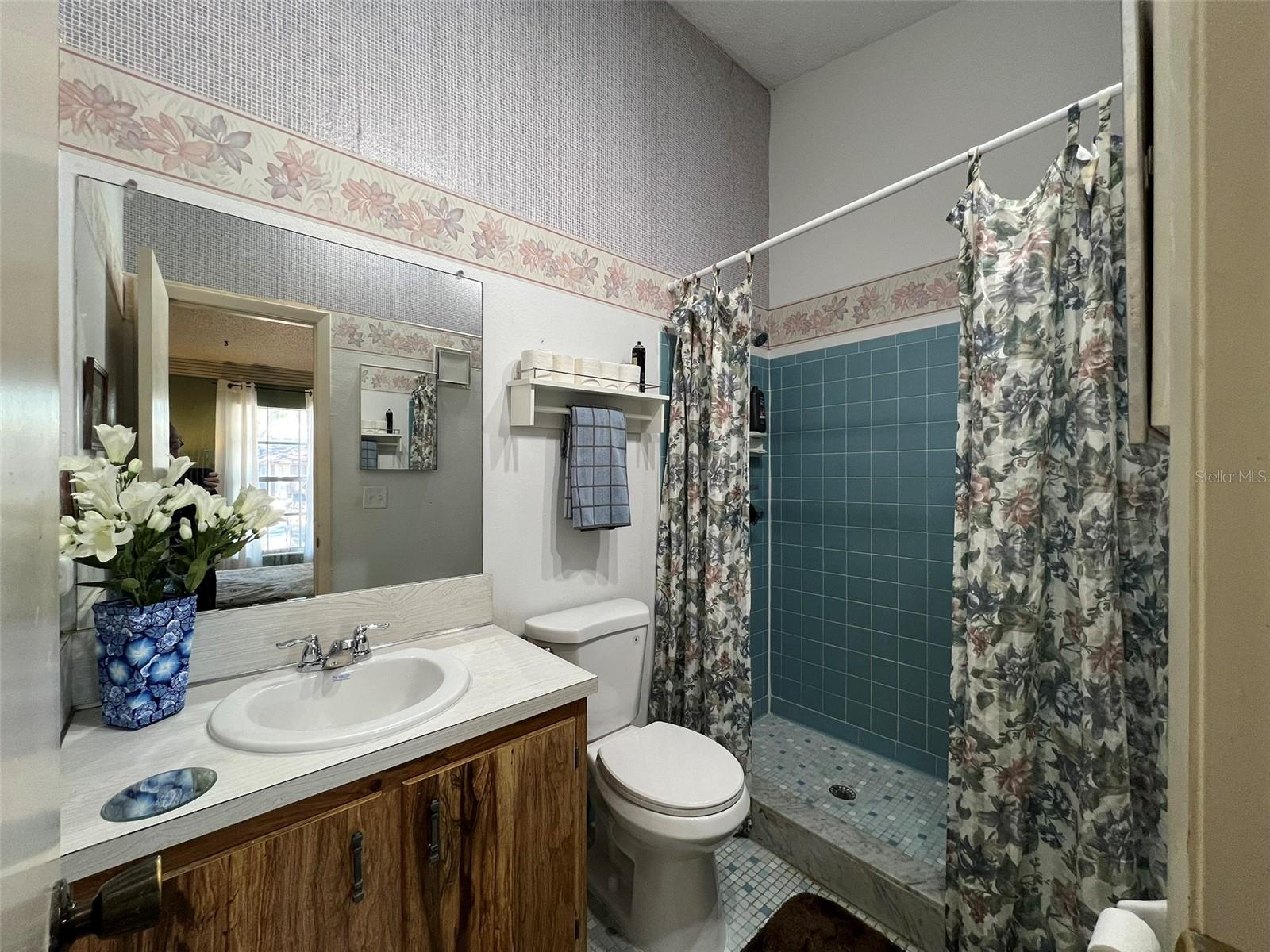 Image 18 of 46 For 7715 Willow Park Drive