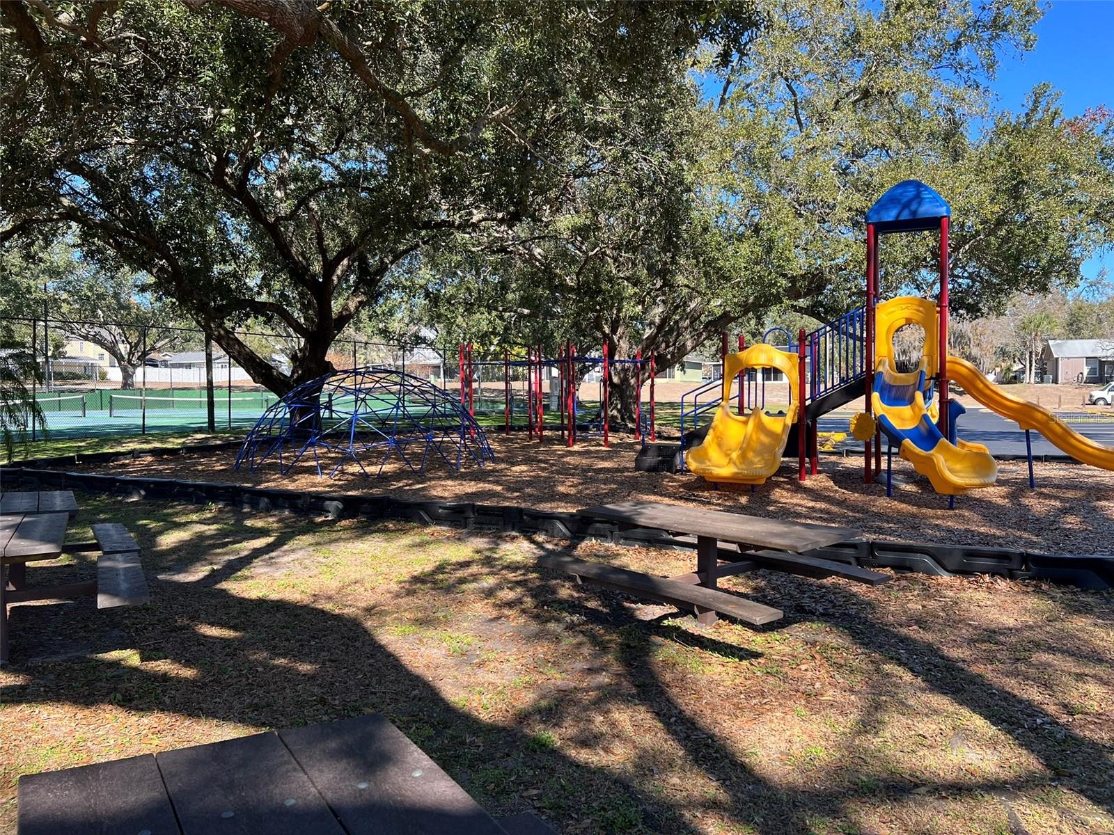 Image 42 of 46 For 7715 Willow Park Drive