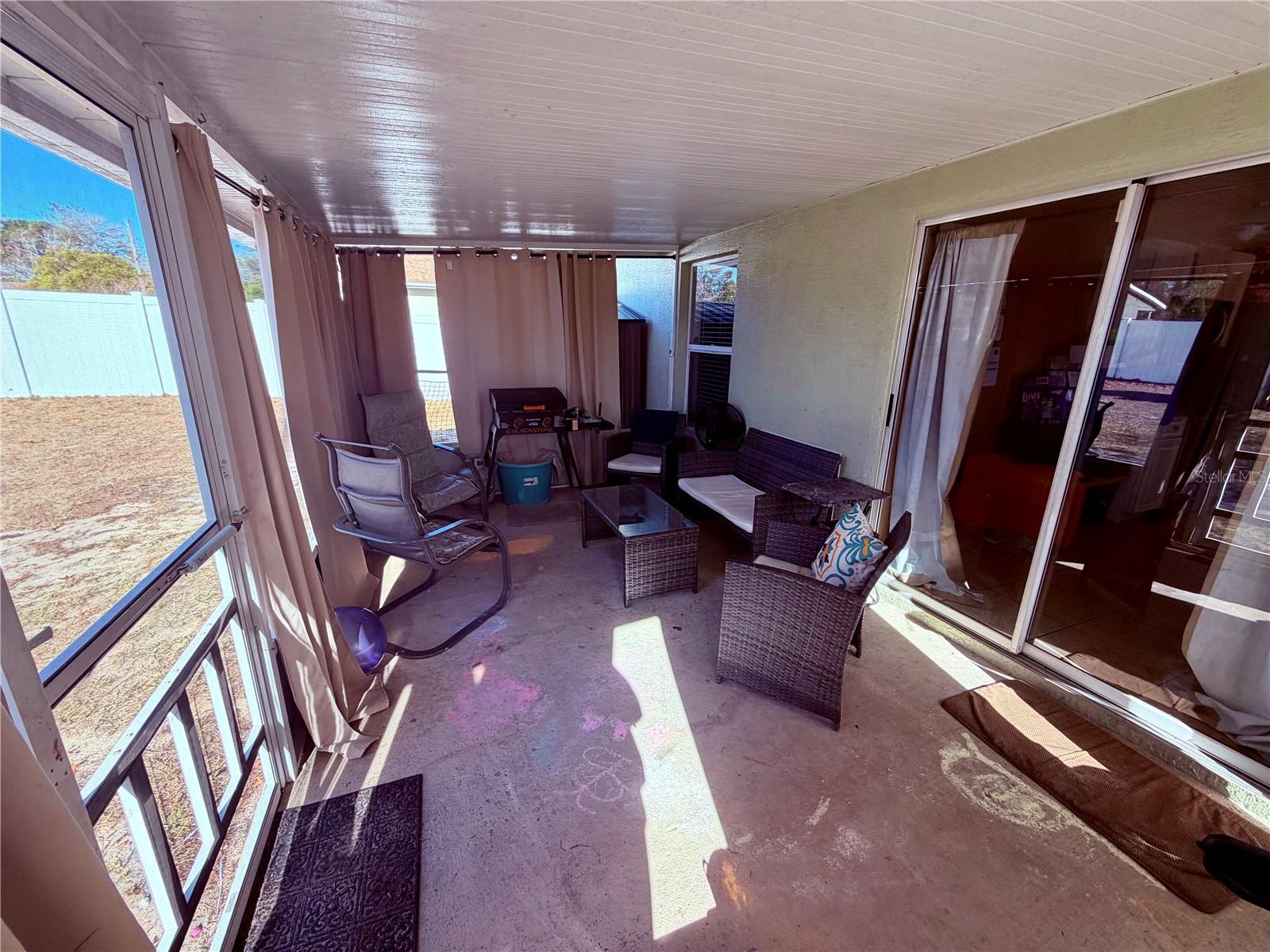 Image 16 of 23 For 12084 Rockford Street