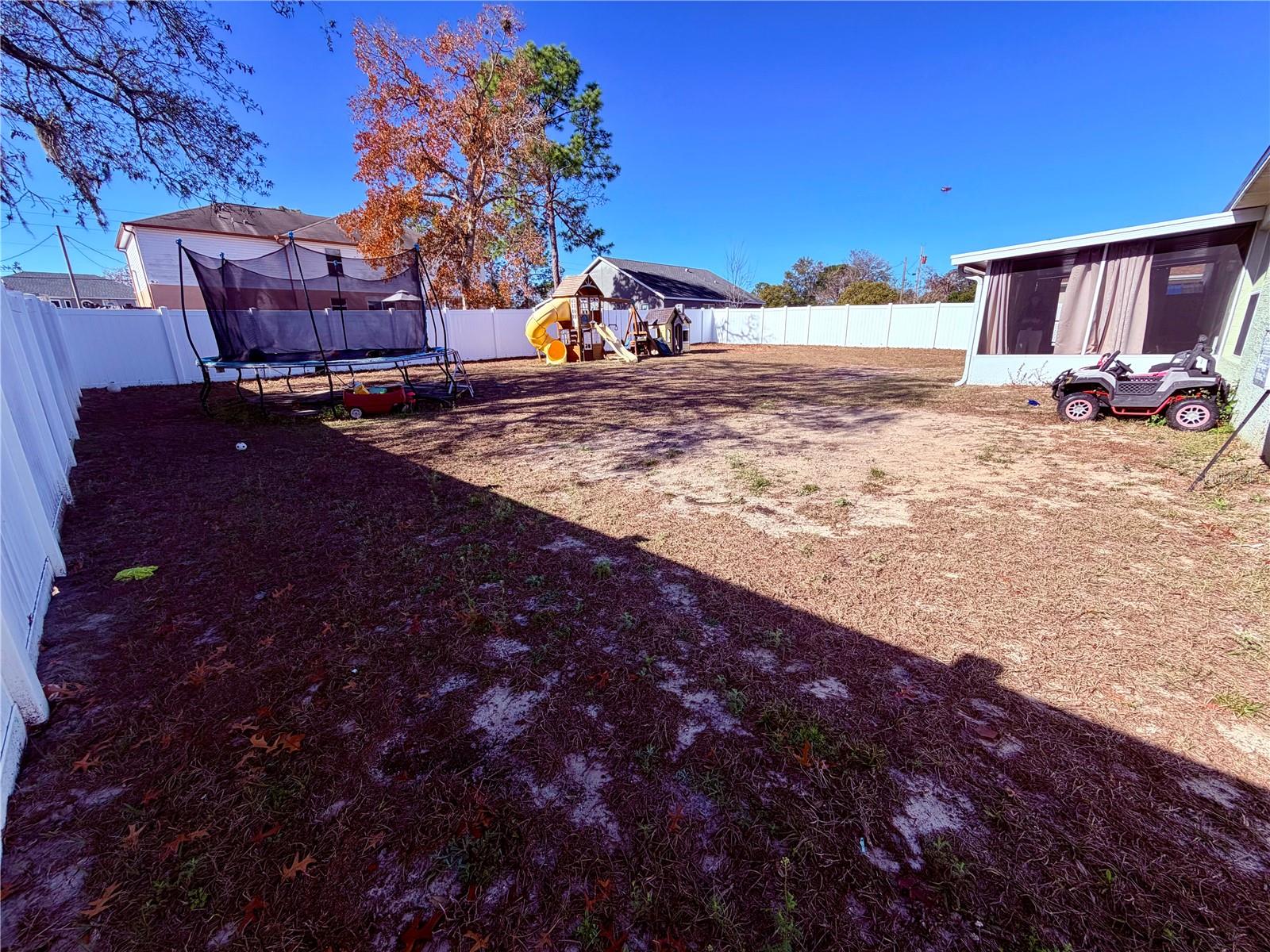 Image 20 of 23 For 12084 Rockford Street