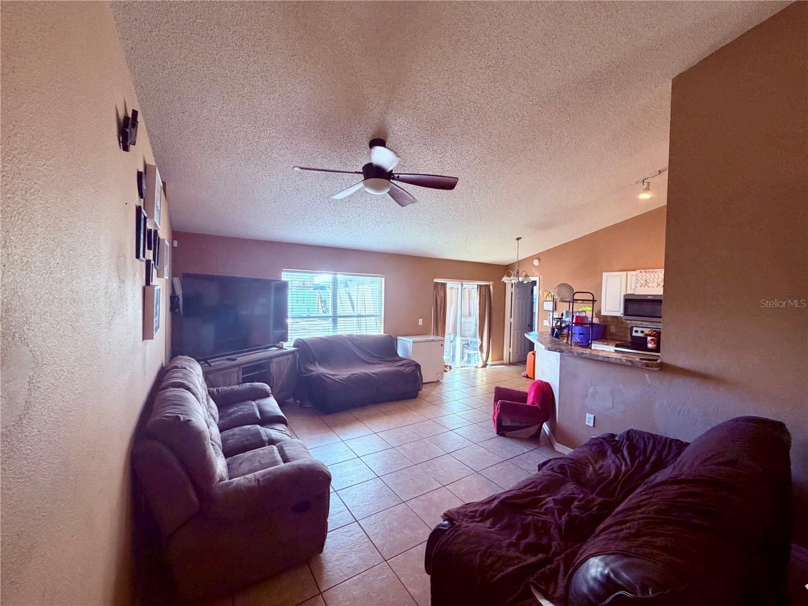 Image 5 of 23 For 12084 Rockford Street