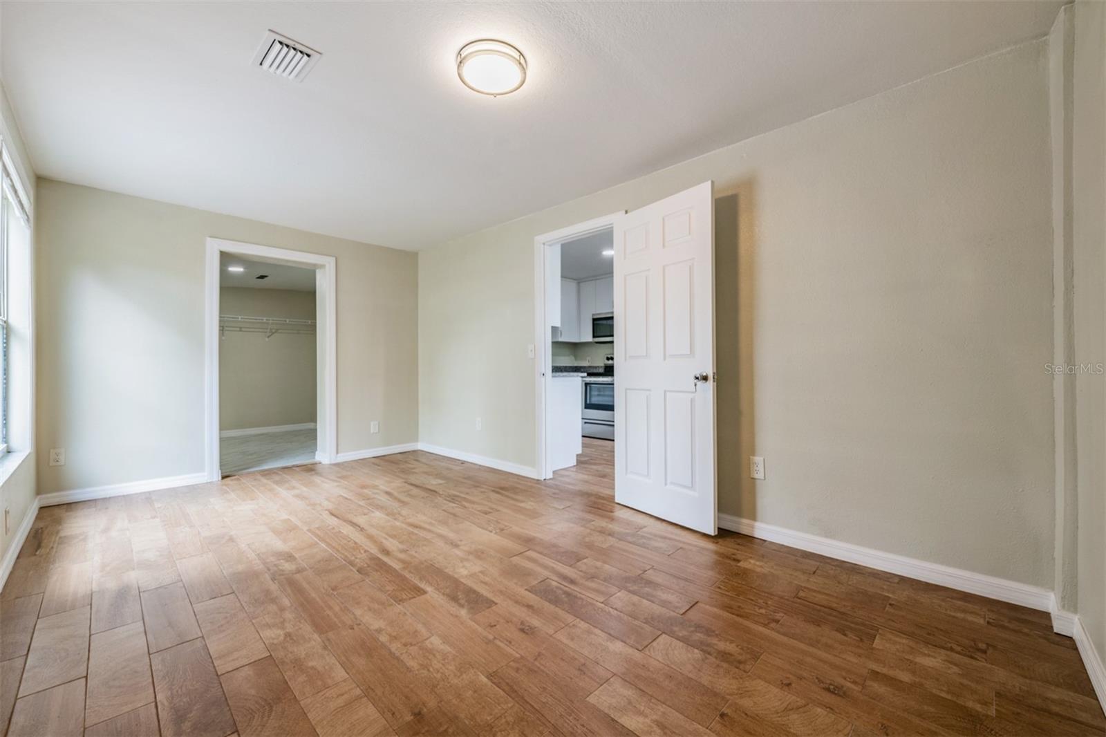 Image 15 of 40 For 5312 Dartmouth Road