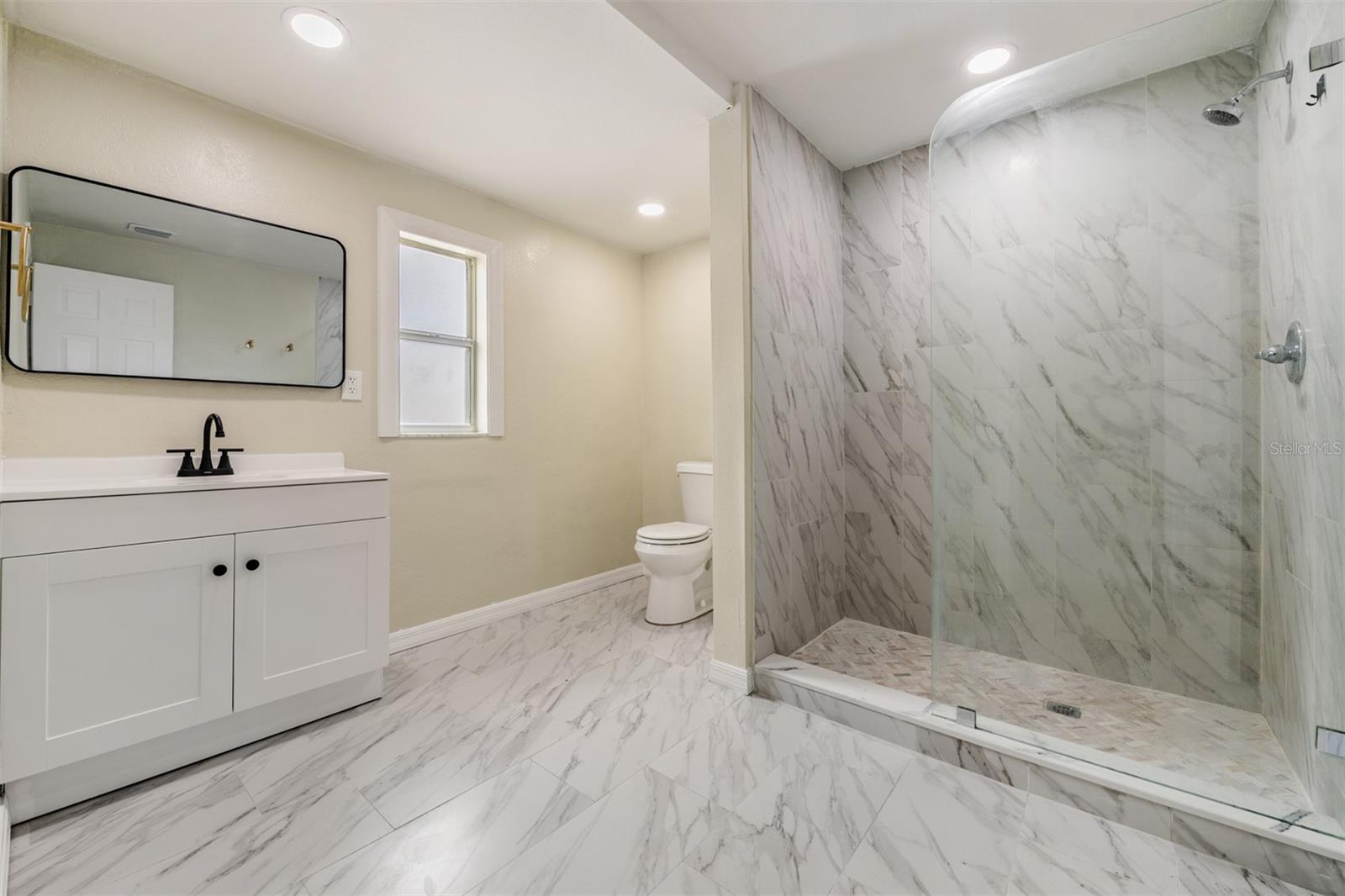 Image 19 of 40 For 5312 Dartmouth Road