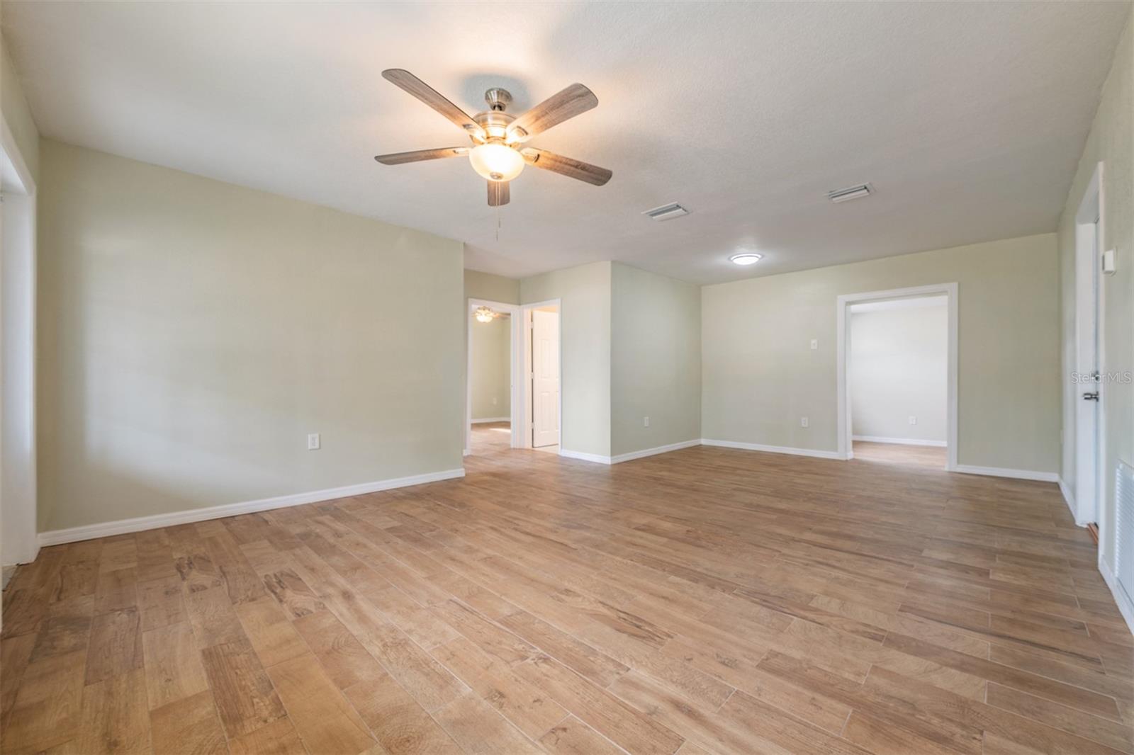 Image 5 of 40 For 5312 Dartmouth Road