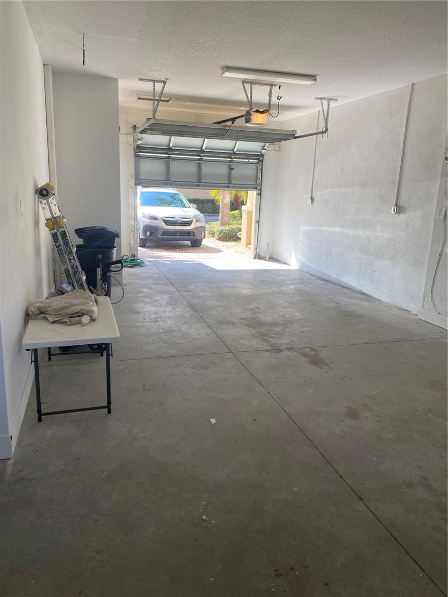 Image 6 of 36 For 834 Callista Cay Loop