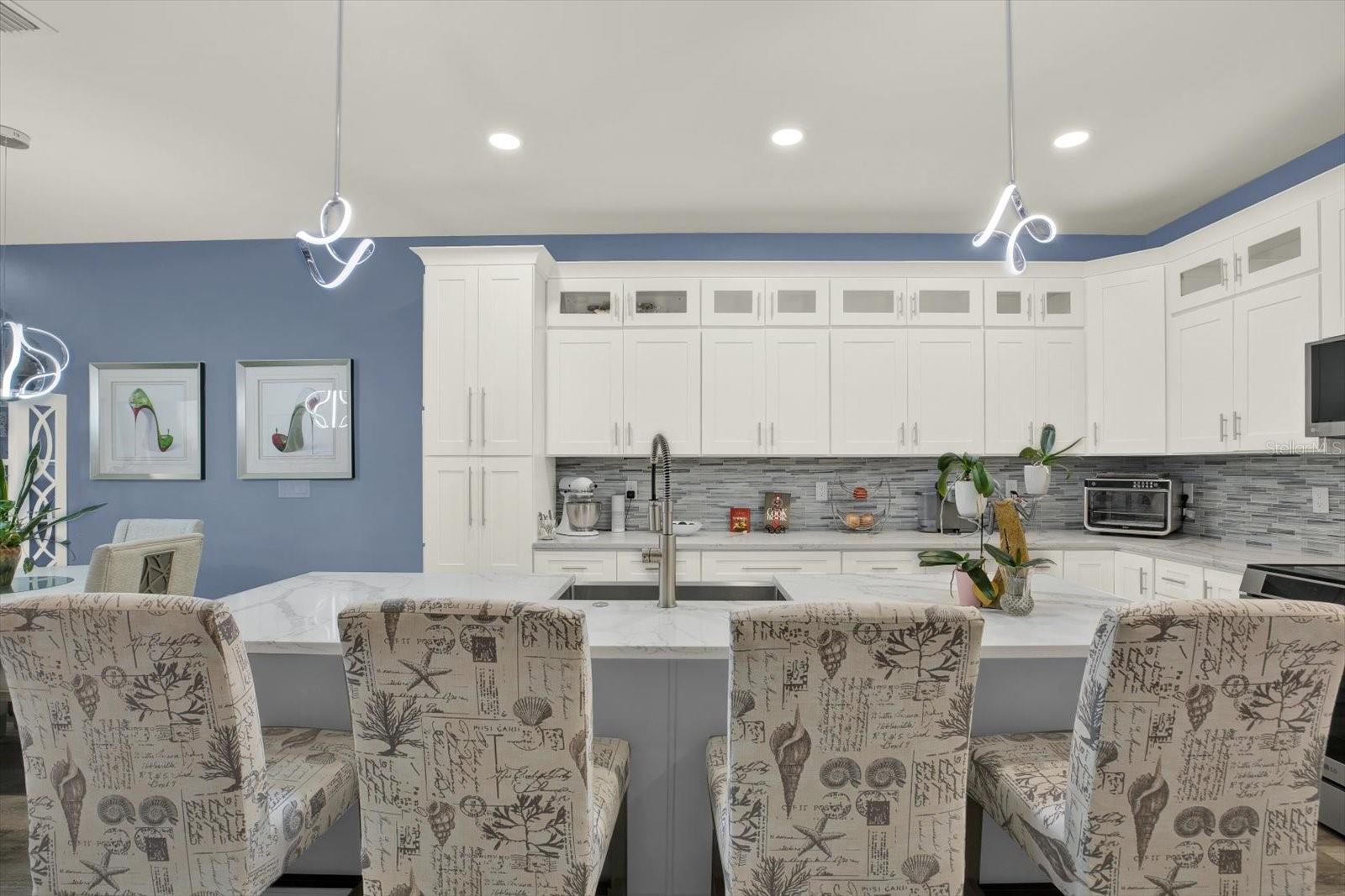 Listing photo id 15 for 6203 64th Way N