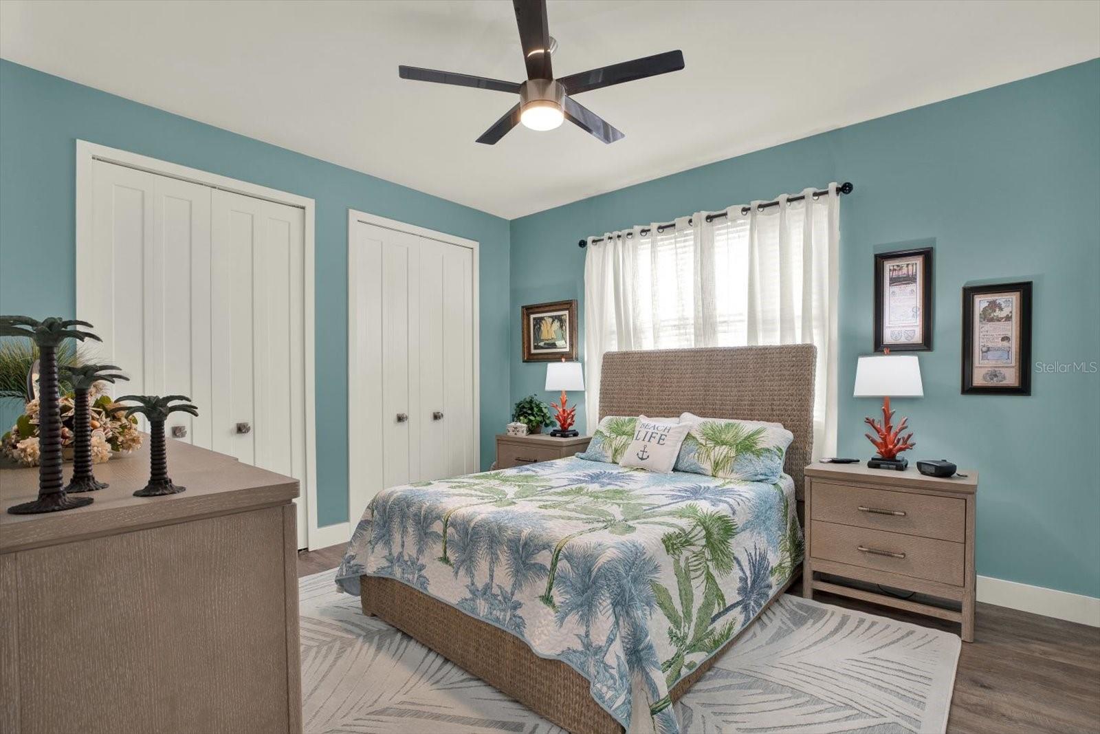 Listing photo id 18 for 6203 64th Way N