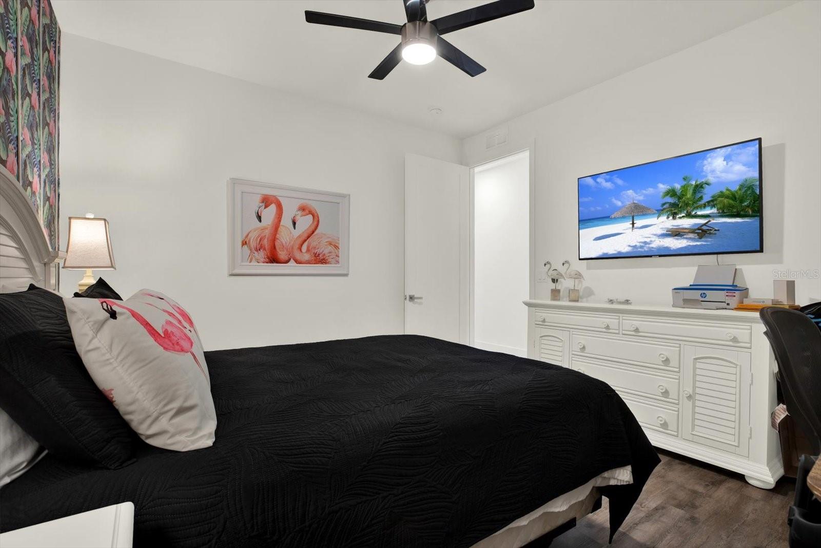 Listing photo id 24 for 6203 64th Way N