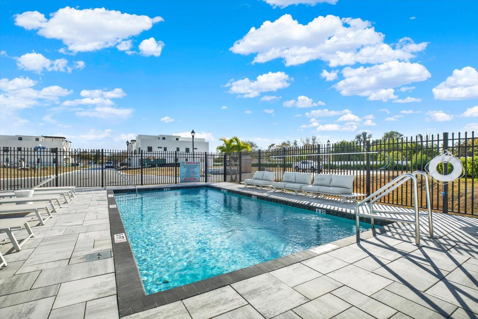 Listing photo id 47 for 6203 64th Way N