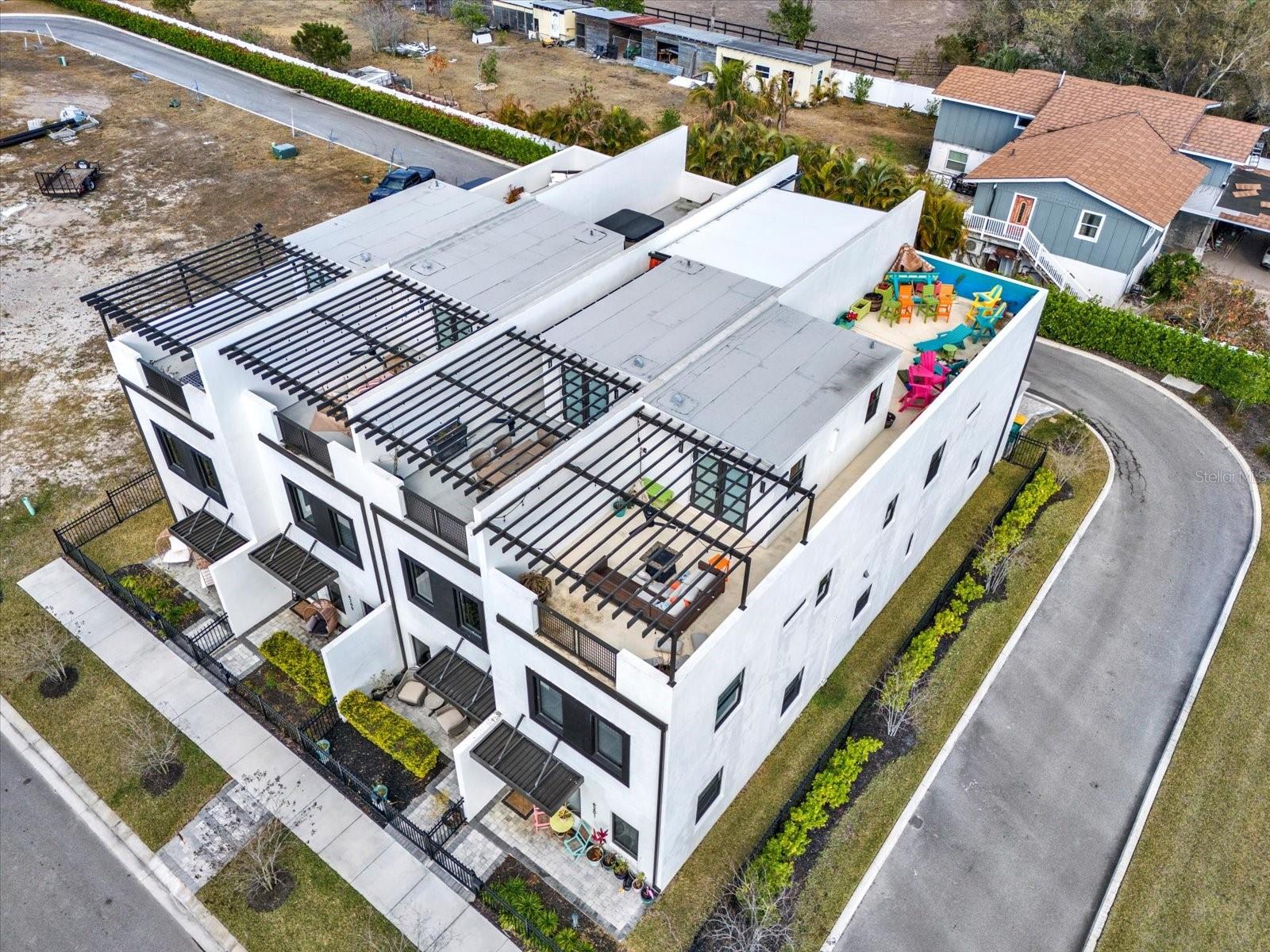 Listing photo id 52 for 6203 64th Way N