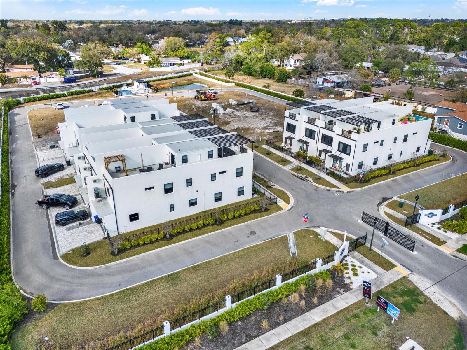 Listing photo id 53 for 6203 64th Way N