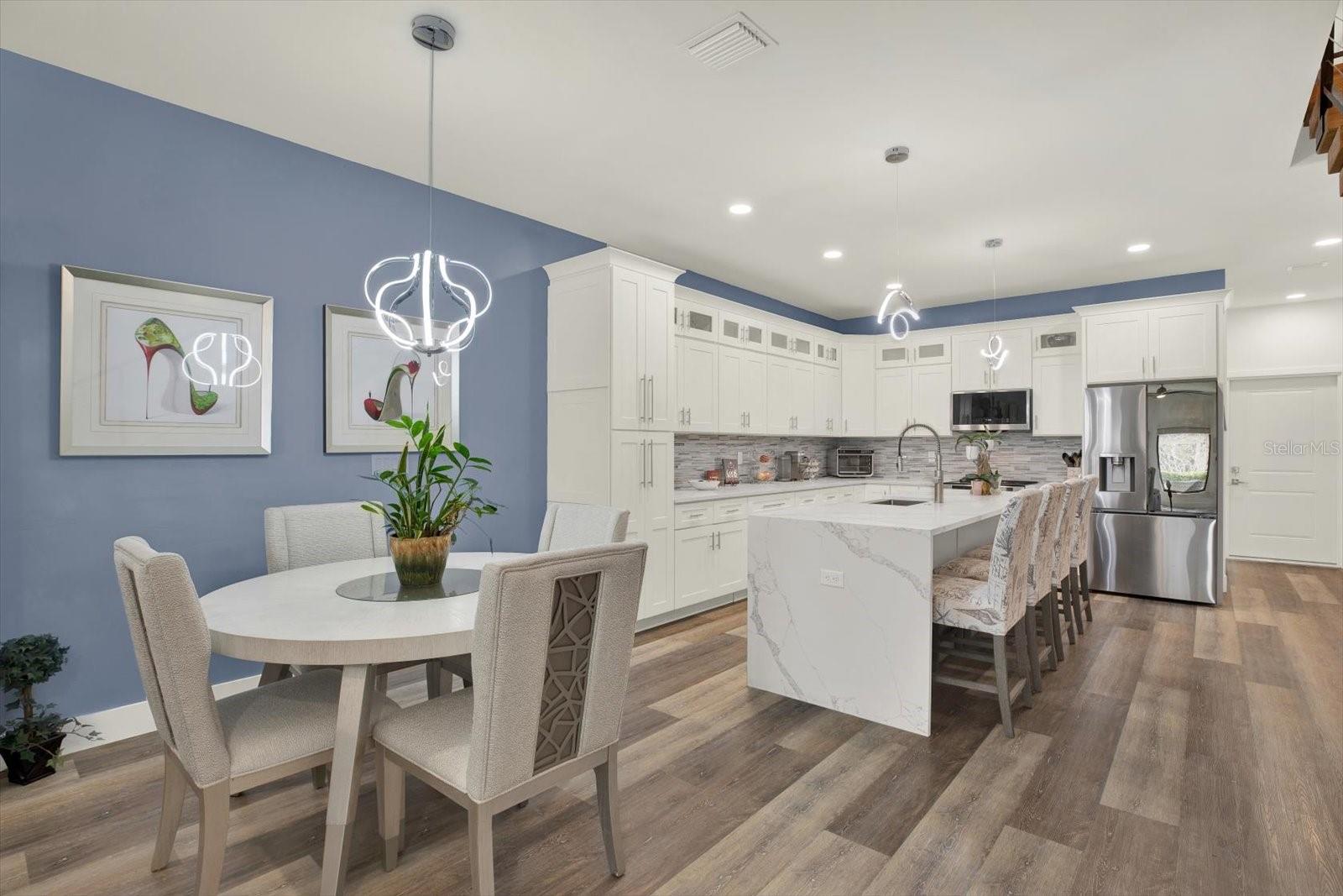 Listing photo id 7 for 6203 64th Way N