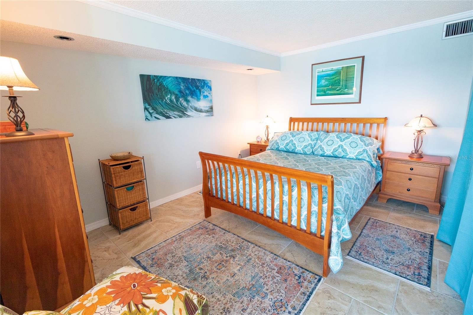 Image 16 of 37 For 5980 Shore Boulevard S 707