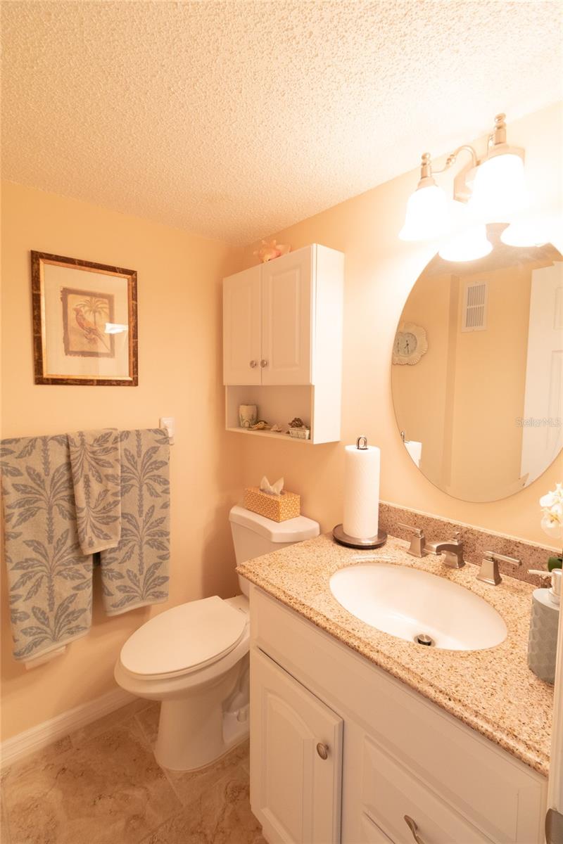 Image 17 of 37 For 5980 Shore Boulevard S 707