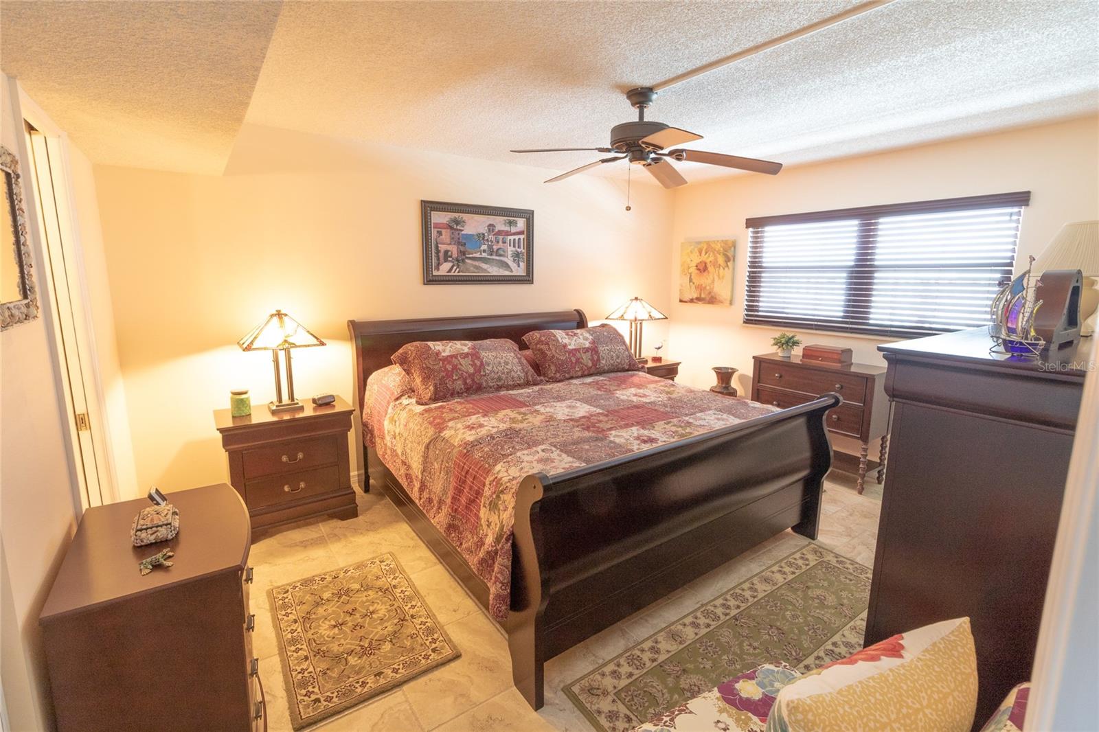 Image 18 of 37 For 5980 Shore Boulevard S 707