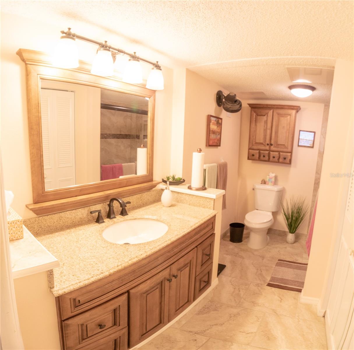 Image 21 of 37 For 5980 Shore Boulevard S 707