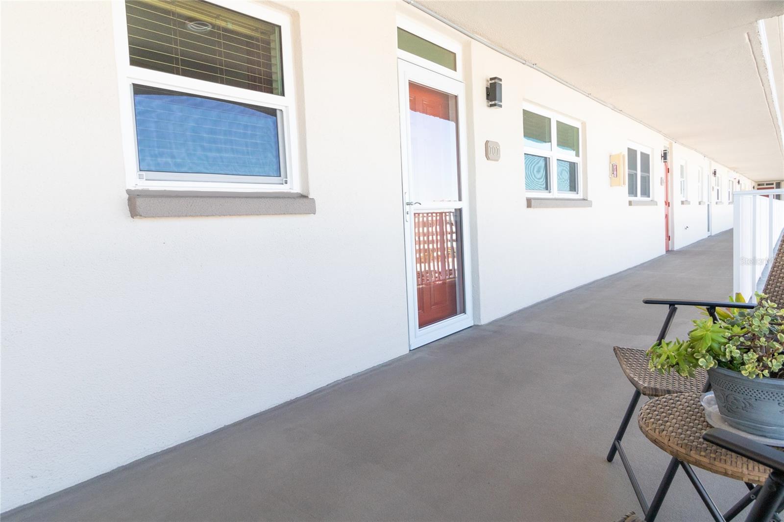 Image 3 of 37 For 5980 Shore Boulevard S 707