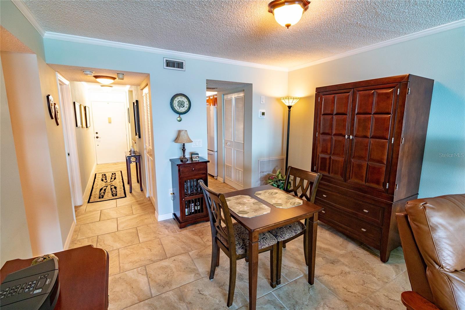 Image 8 of 37 For 5980 Shore Boulevard S 707