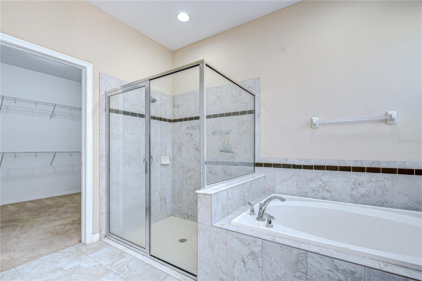 Listing photo id 17 for 4736 Woods Landing Lane