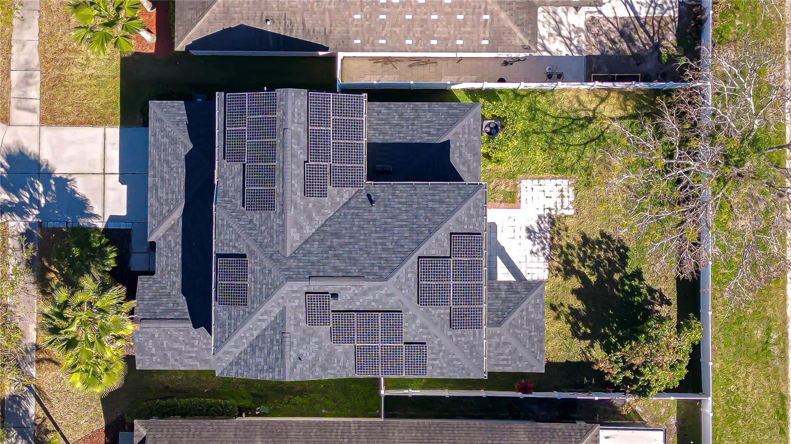 Listing photo id 1 for 4736 Woods Landing Lane