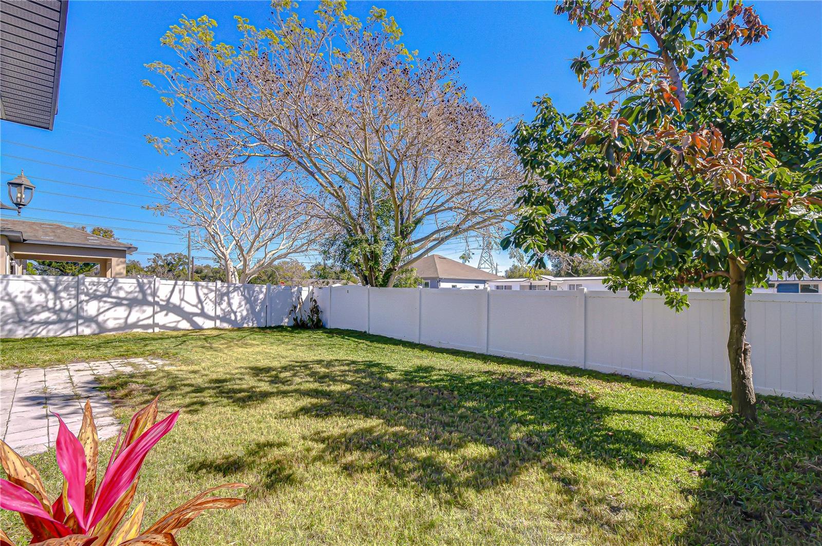 Listing photo id 29 for 4736 Woods Landing Lane