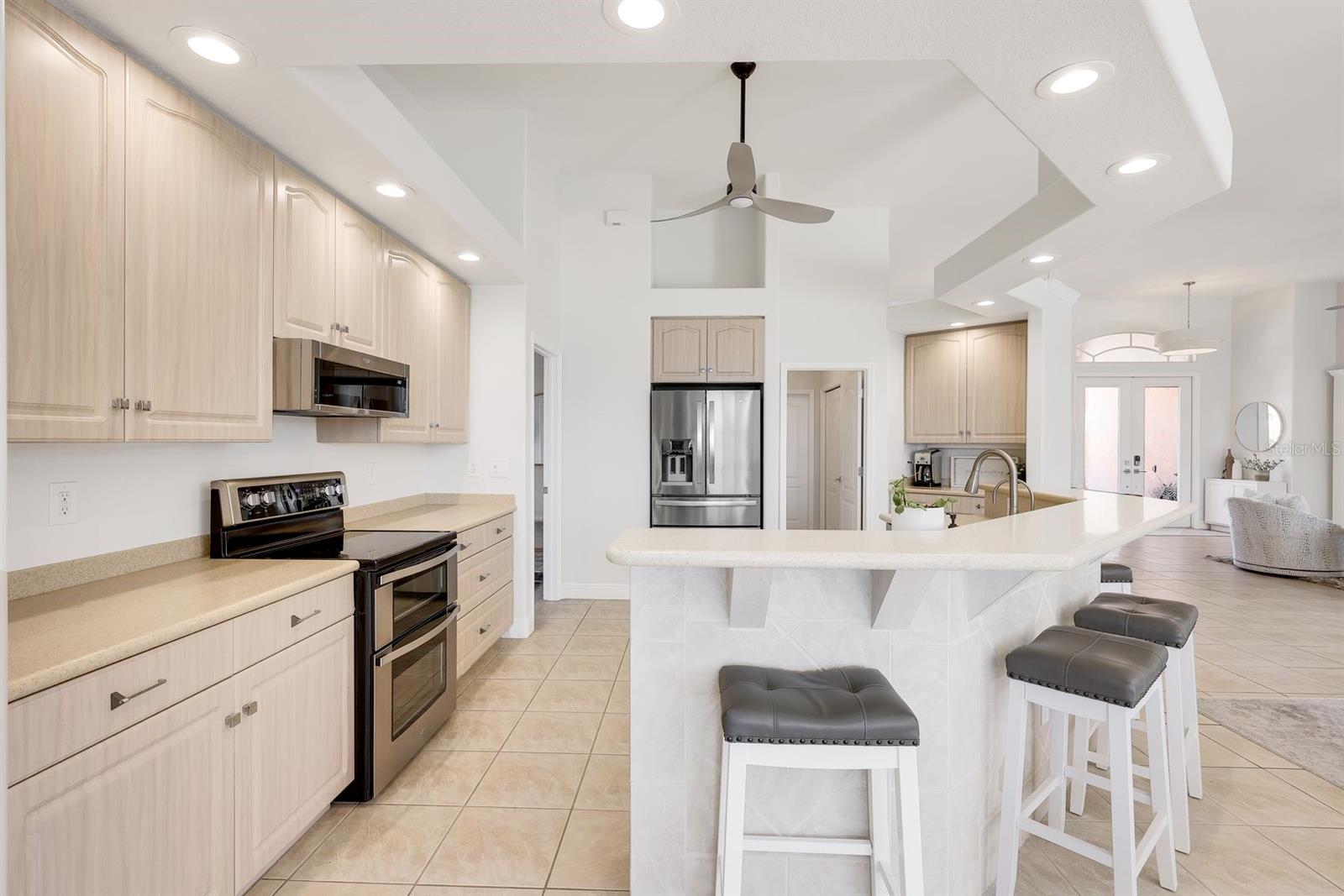 Image 18 of 52 For 3106 26th Court