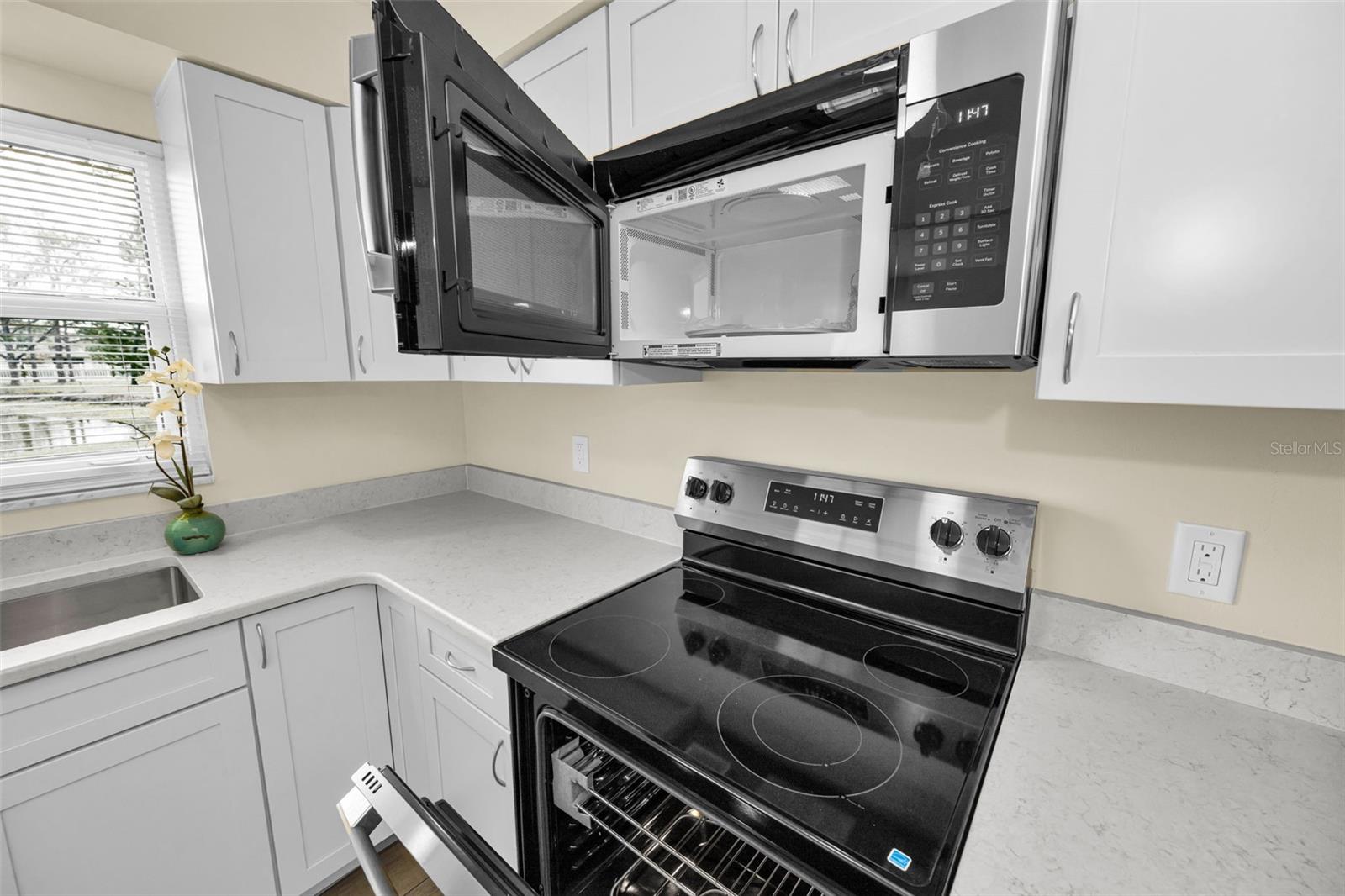 Image 24 of 37 For 8315 Burgundy Drive N 8315