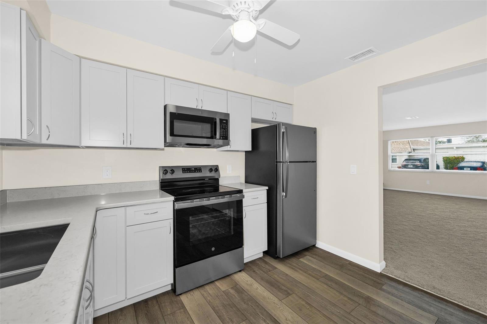 Image 4 of 37 For 8315 Burgundy Drive N 8315