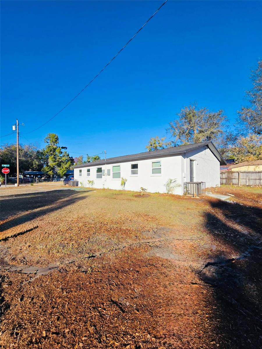 Image 4 of 7 For 1407 E 99th Avenue