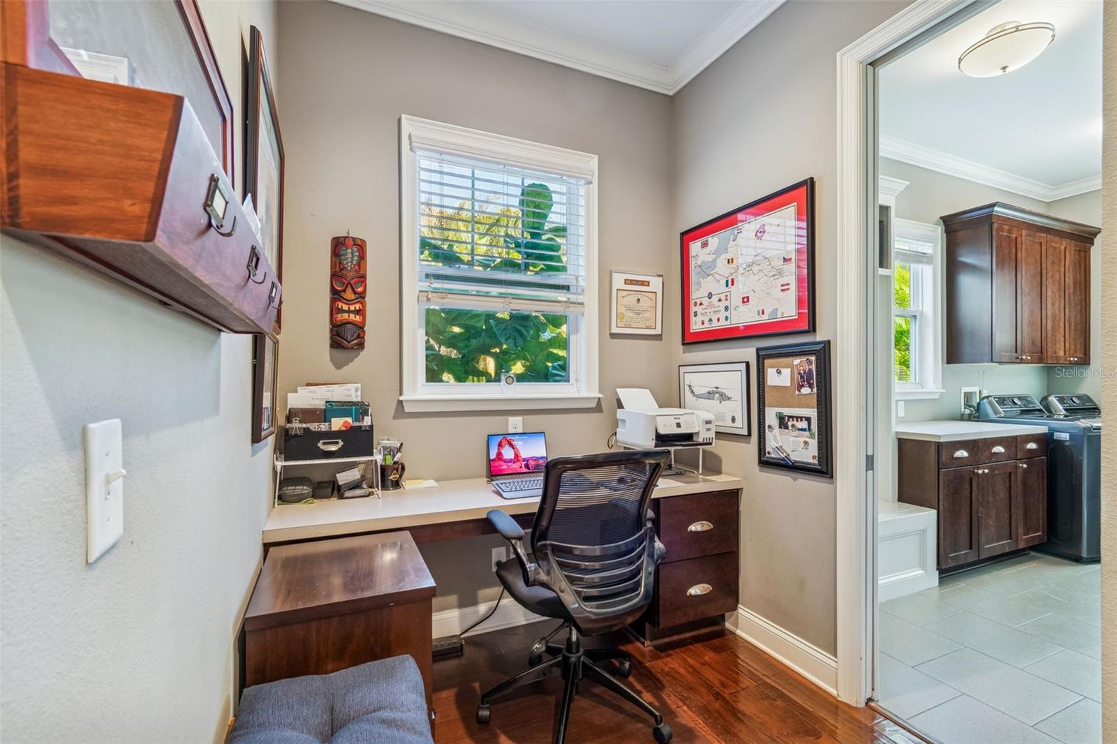 Listing photo id 23 for 2907 Hawthorne Road