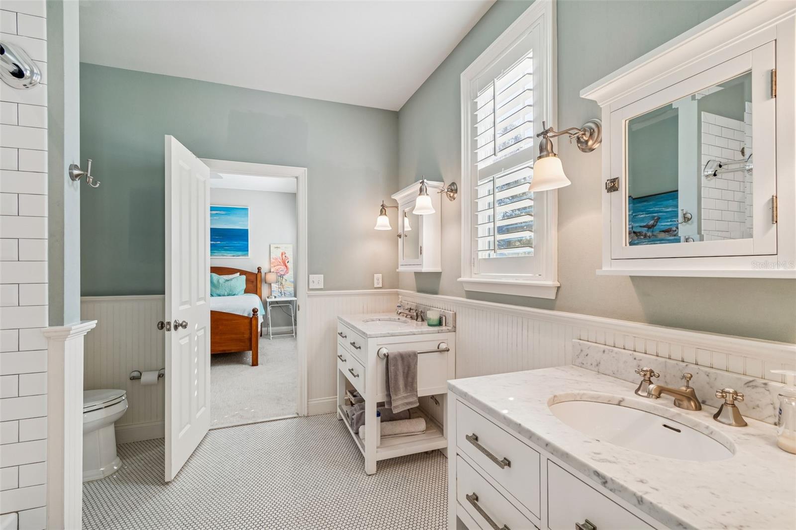 Listing photo id 36 for 2907 Hawthorne Road