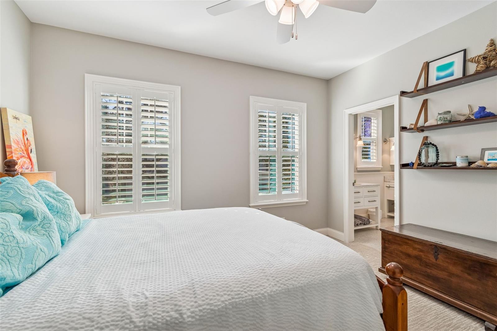 Listing photo id 38 for 2907 Hawthorne Road