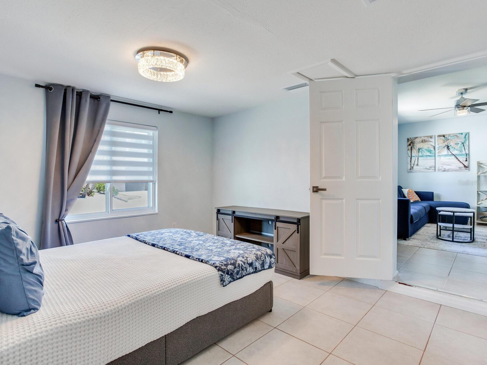 Listing photo id 14 for 230 144th Avenue