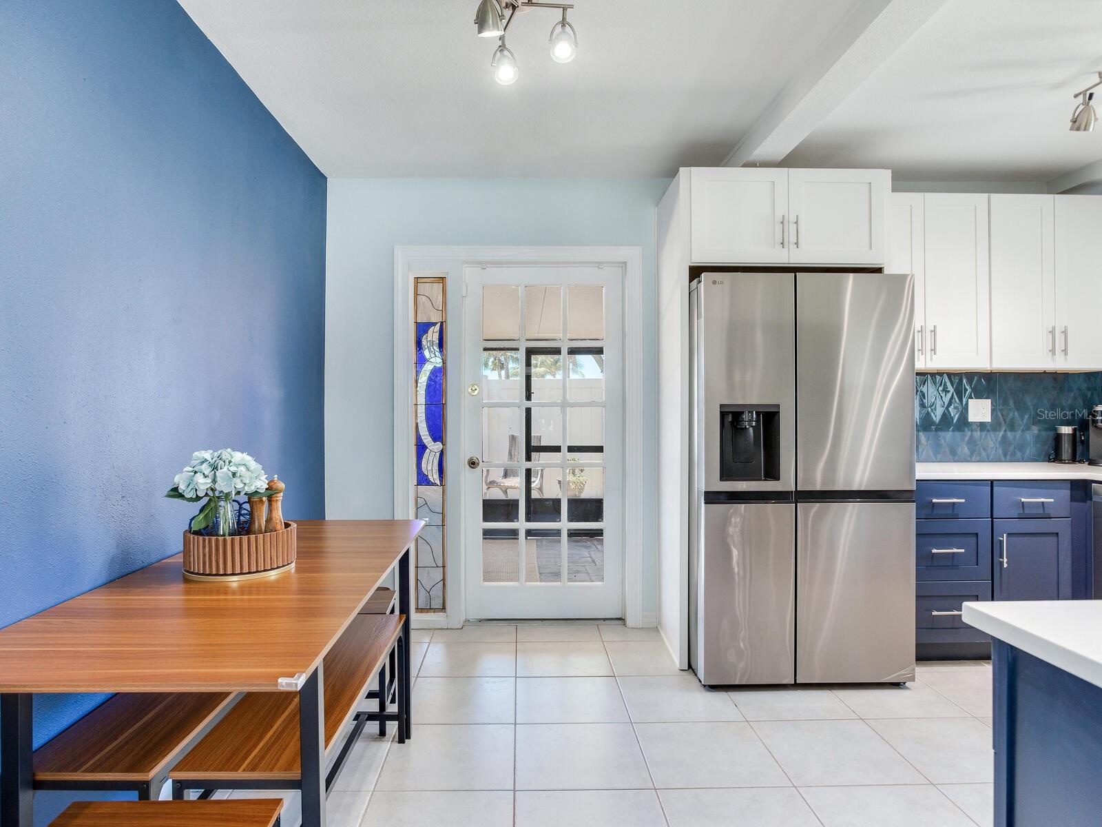 Listing photo id 7 for 230 144th Avenue