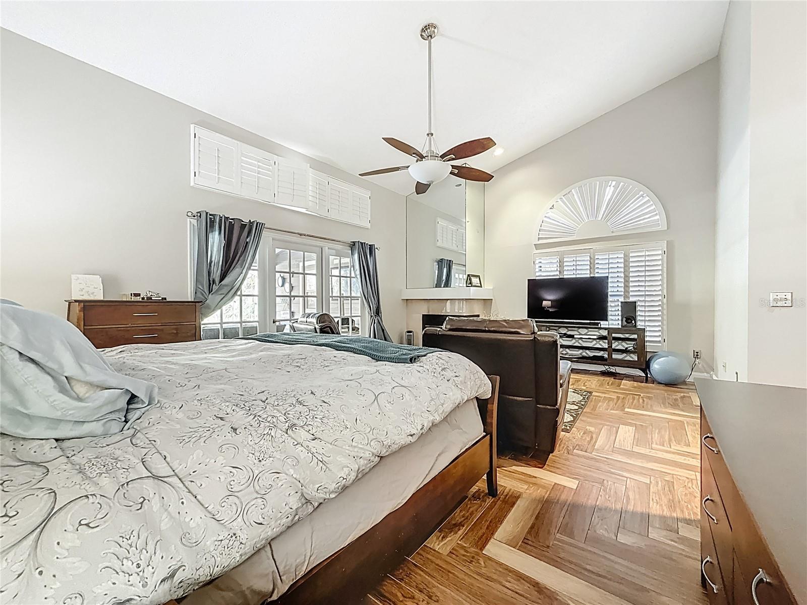 Image 16 of 86 For 50 Willowood Lane