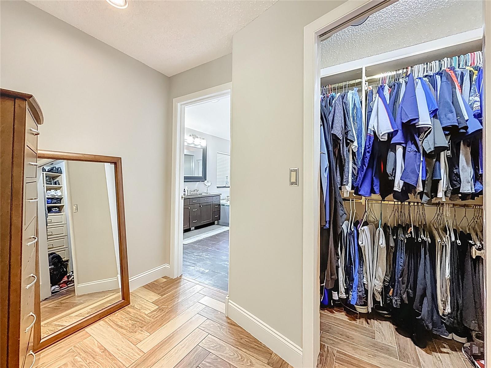 Image 17 of 86 For 50 Willowood Lane