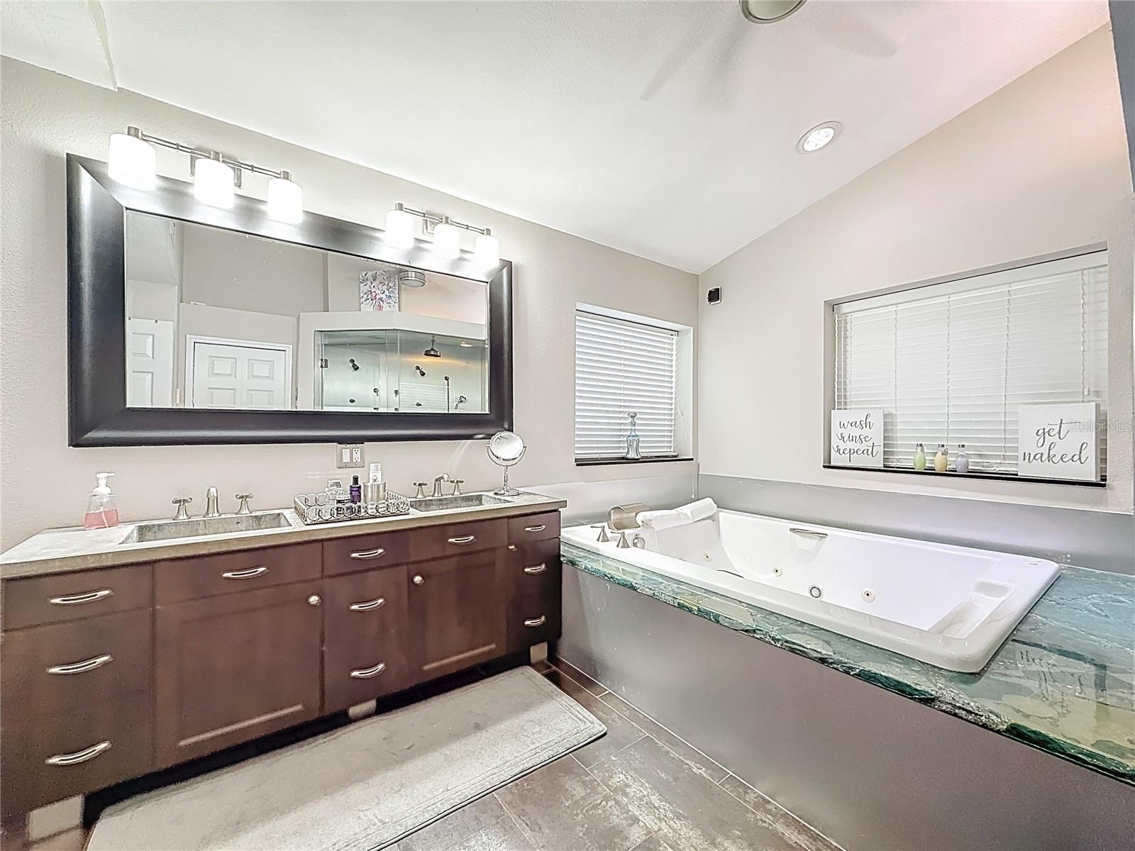 Image 20 of 86 For 50 Willowood Lane