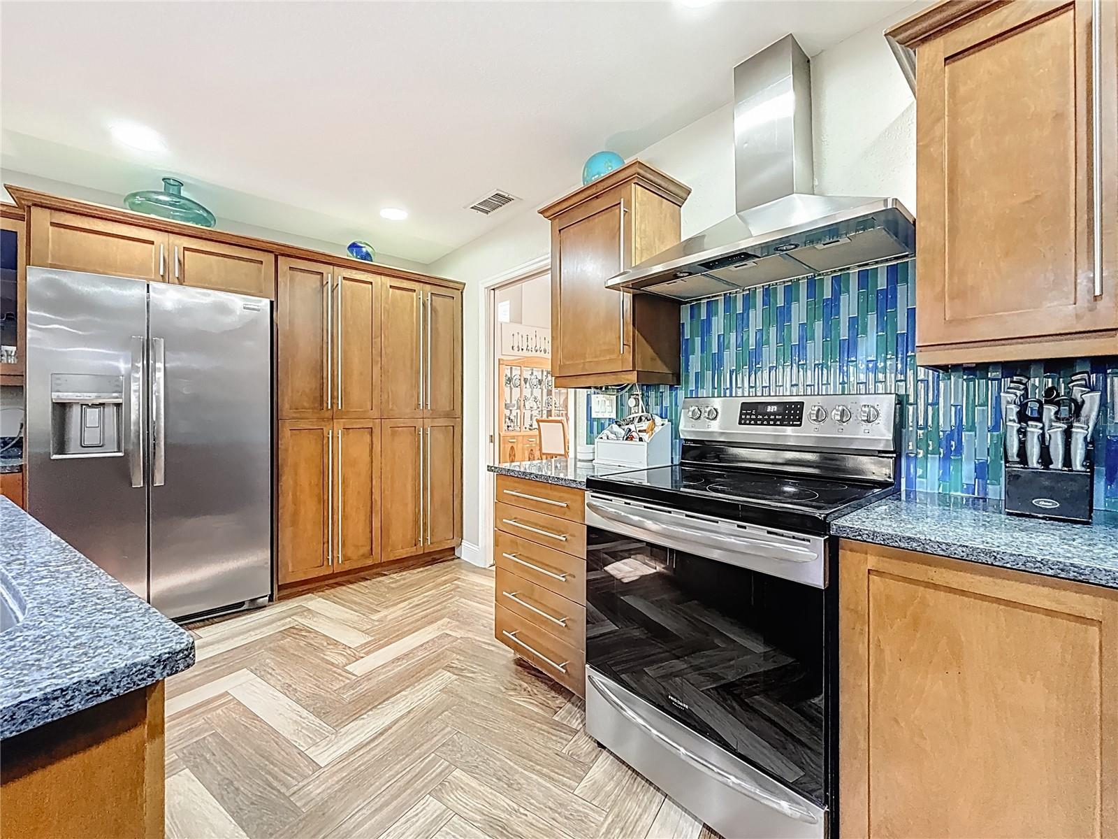 Image 37 of 86 For 50 Willowood Lane