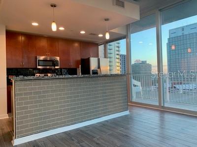 Image 13 of 44 For 777 Ashley Drive 1414