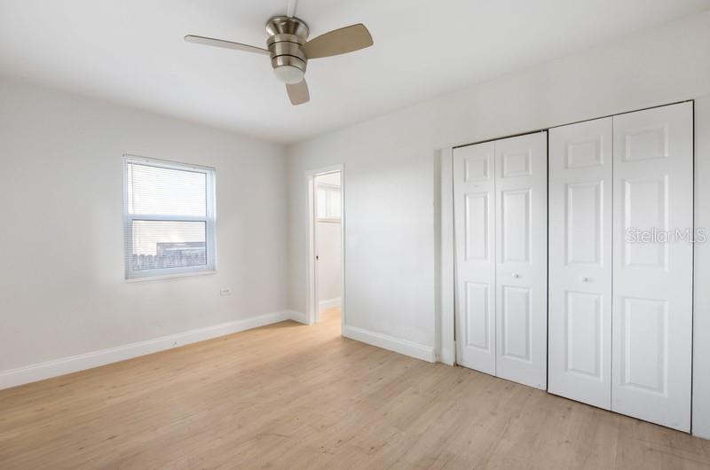 Image 6 of 8 For 1429 Laura Street