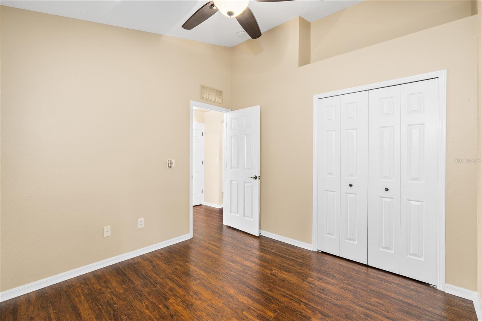 Image 30 of 53 For 23851 Hastings Way