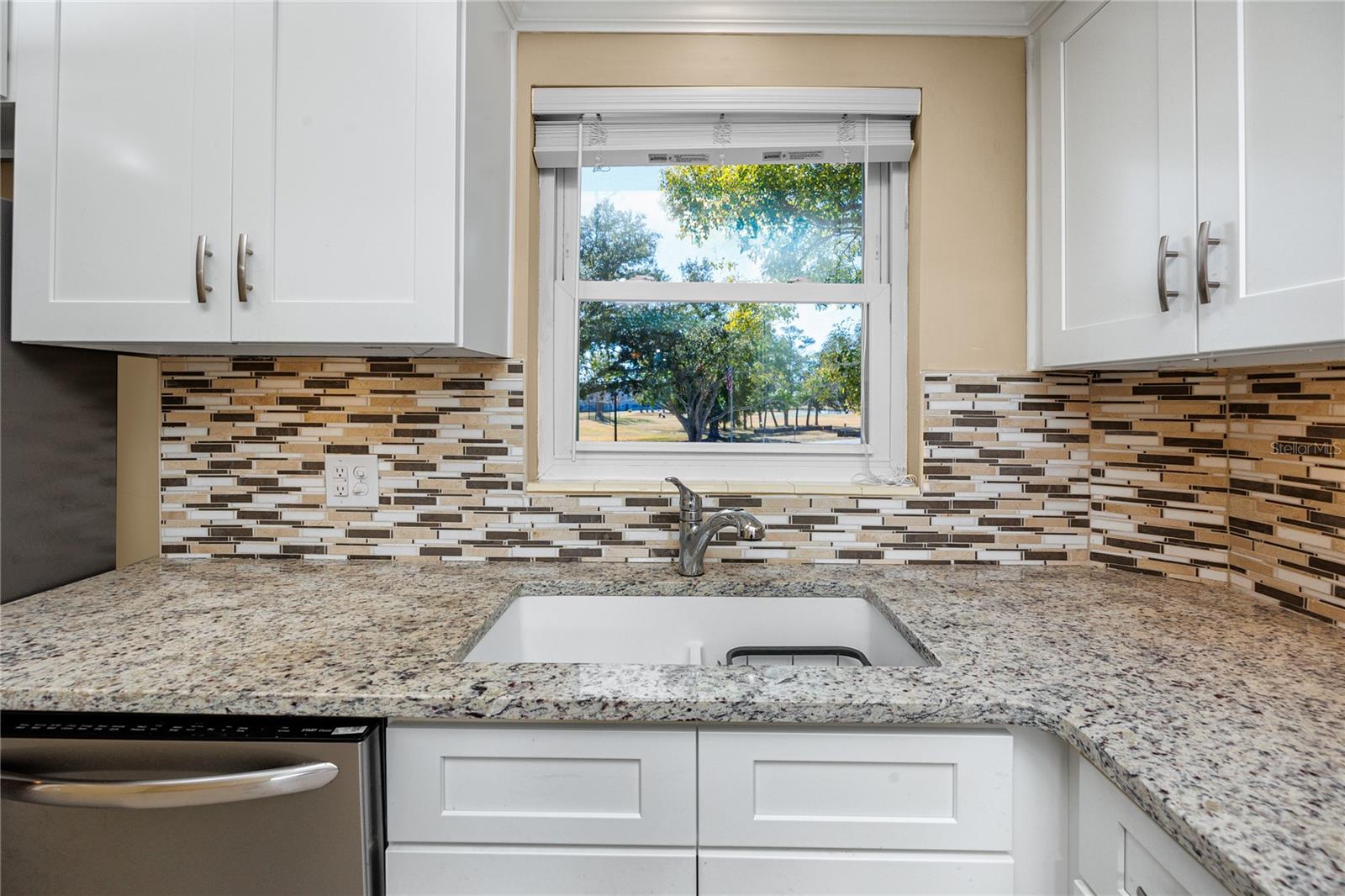 Image 11 of 54 For 2440 World Parkway Boulevard 38