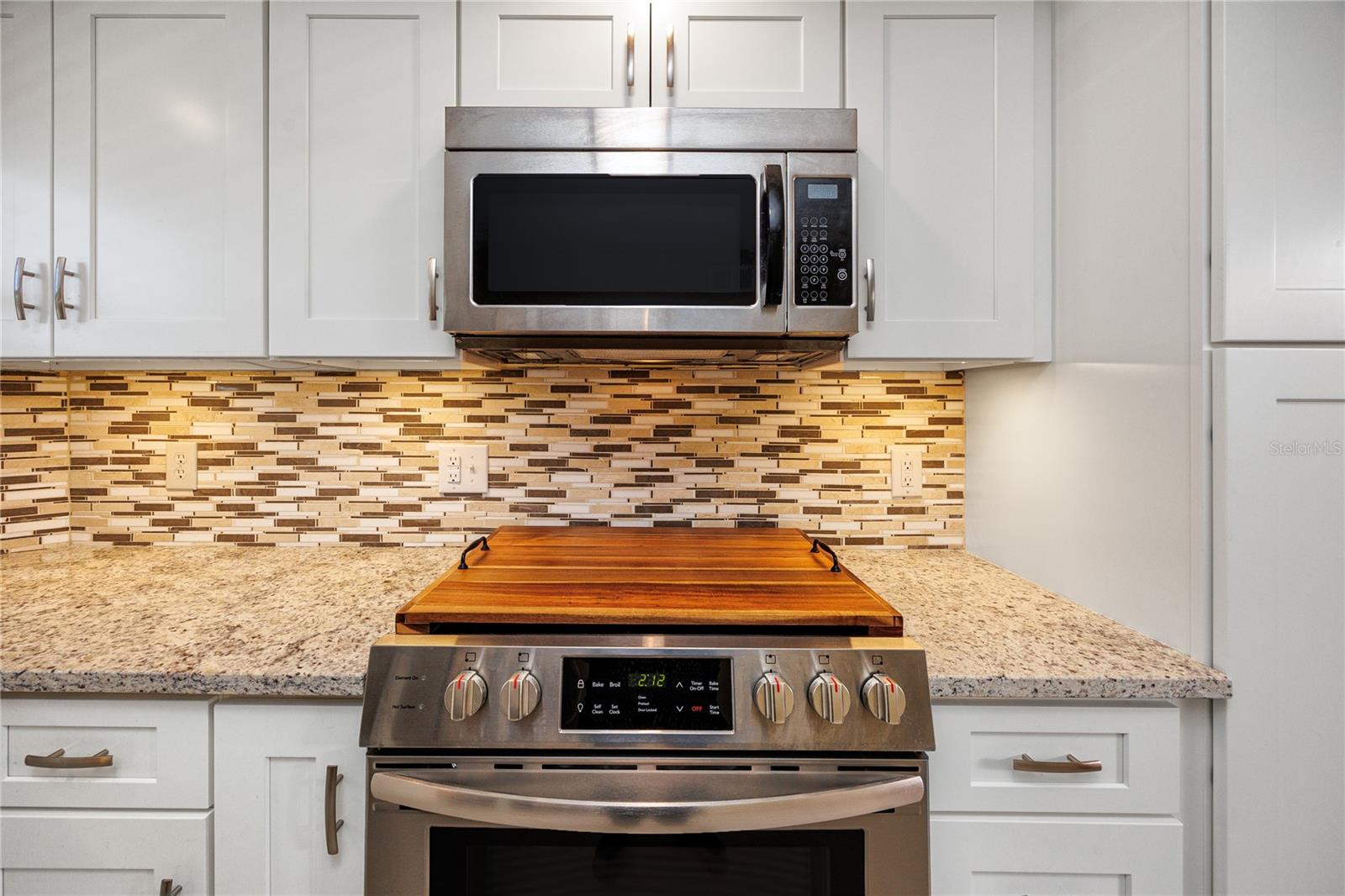 Image 13 of 54 For 2440 World Parkway Boulevard 38